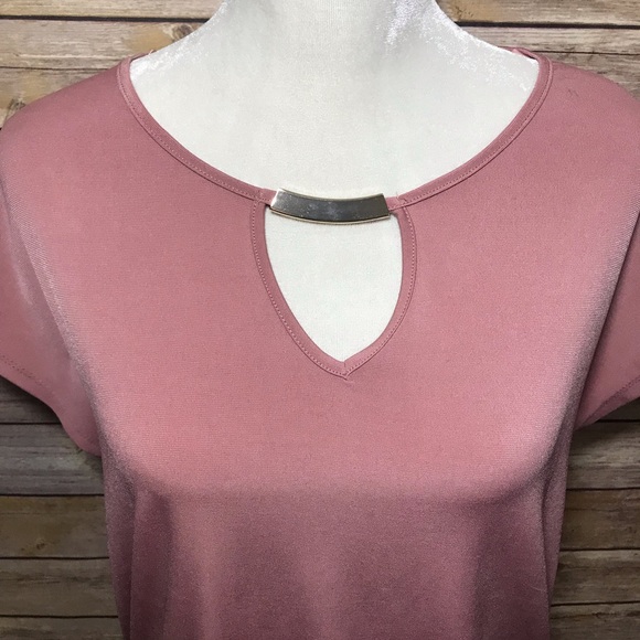 Rose colored Top - Picture 3 of 6